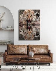 After Hover: Fauchender Leopard