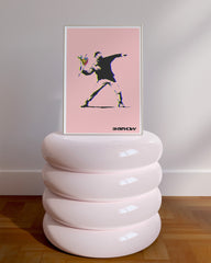 After Hover: Banksy - Museum-Poster Steinwerfer mit Blumen