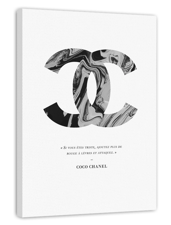 Logo von Coco Chanel - Metallic Muster mit Zitat