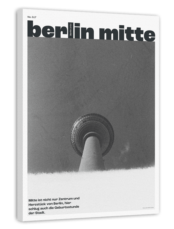 Fernsehturm von unten im Herzen Berlins