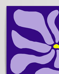 After Hover: Retro floral pattern in violet