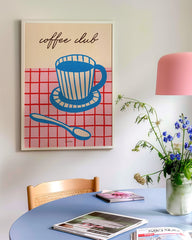 After Hover: Coffee Club - Grafische Kaffeetasse mit Streifen