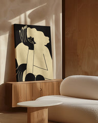 After Hover: Calming Energy - Frauenportrait in Schwarz & Beige