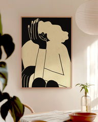 After Hover: Calming Energy - Frauenportrait in Schwarz & Beige