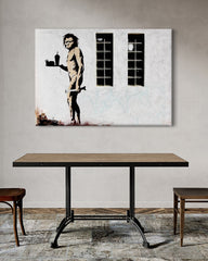 After Hover: Banksy - Neandertaler mit Knochen und Fastfood Restaurant Menü Street Art Graffiti
