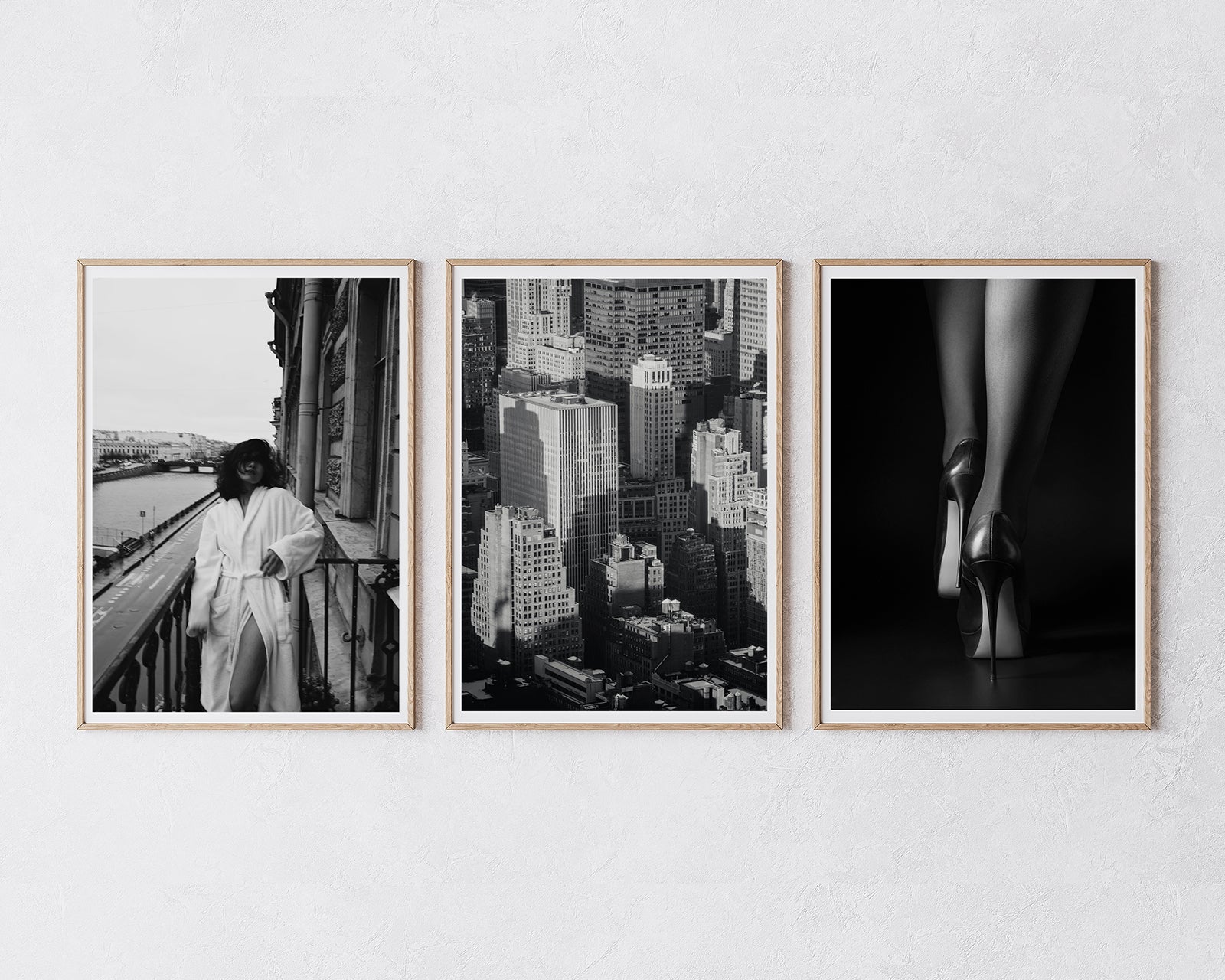 Set of 3 posters: Black and white 